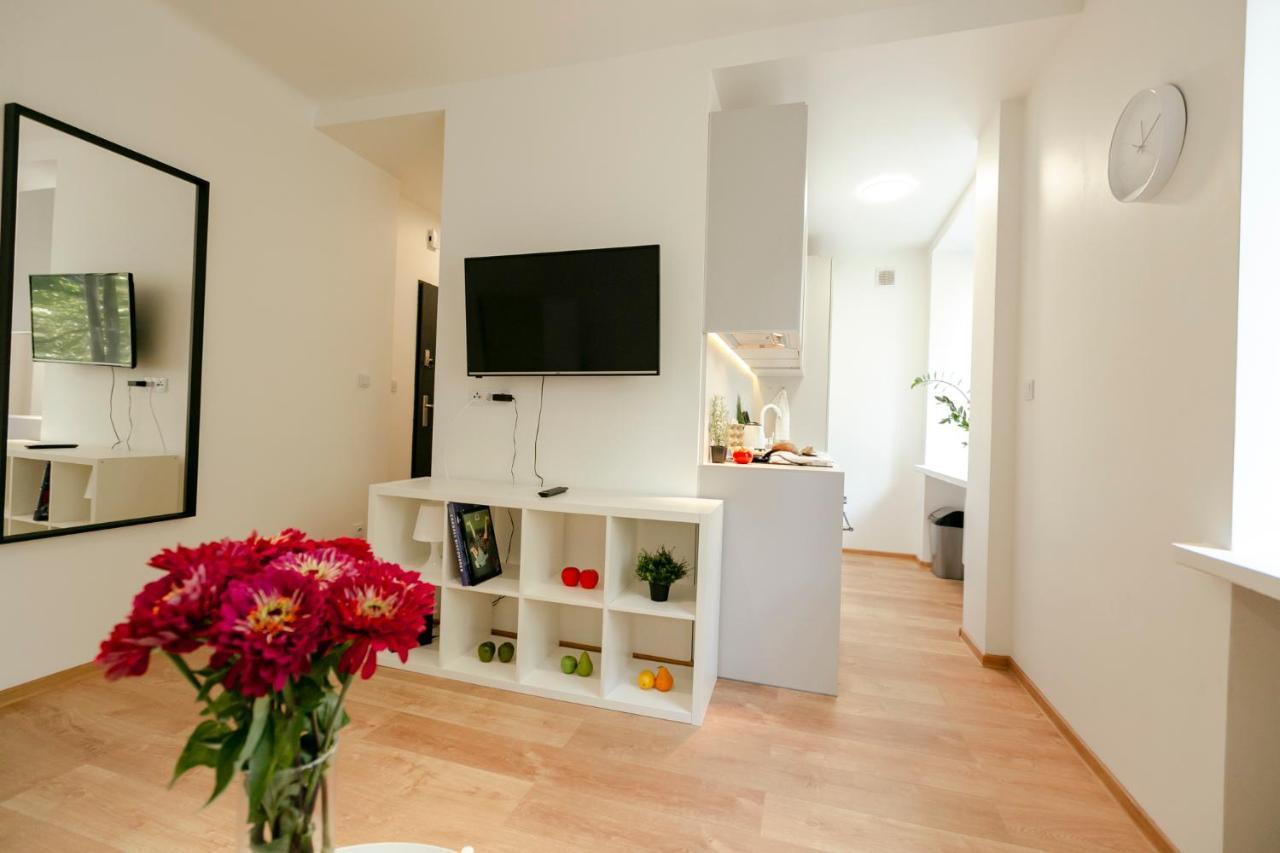 Jana Pawla II 36 - Bezplatny Podziemny Garaz - Free Parking - W Pelni Wyposazone Studio - Better Rental Варшава Екстериор снимка