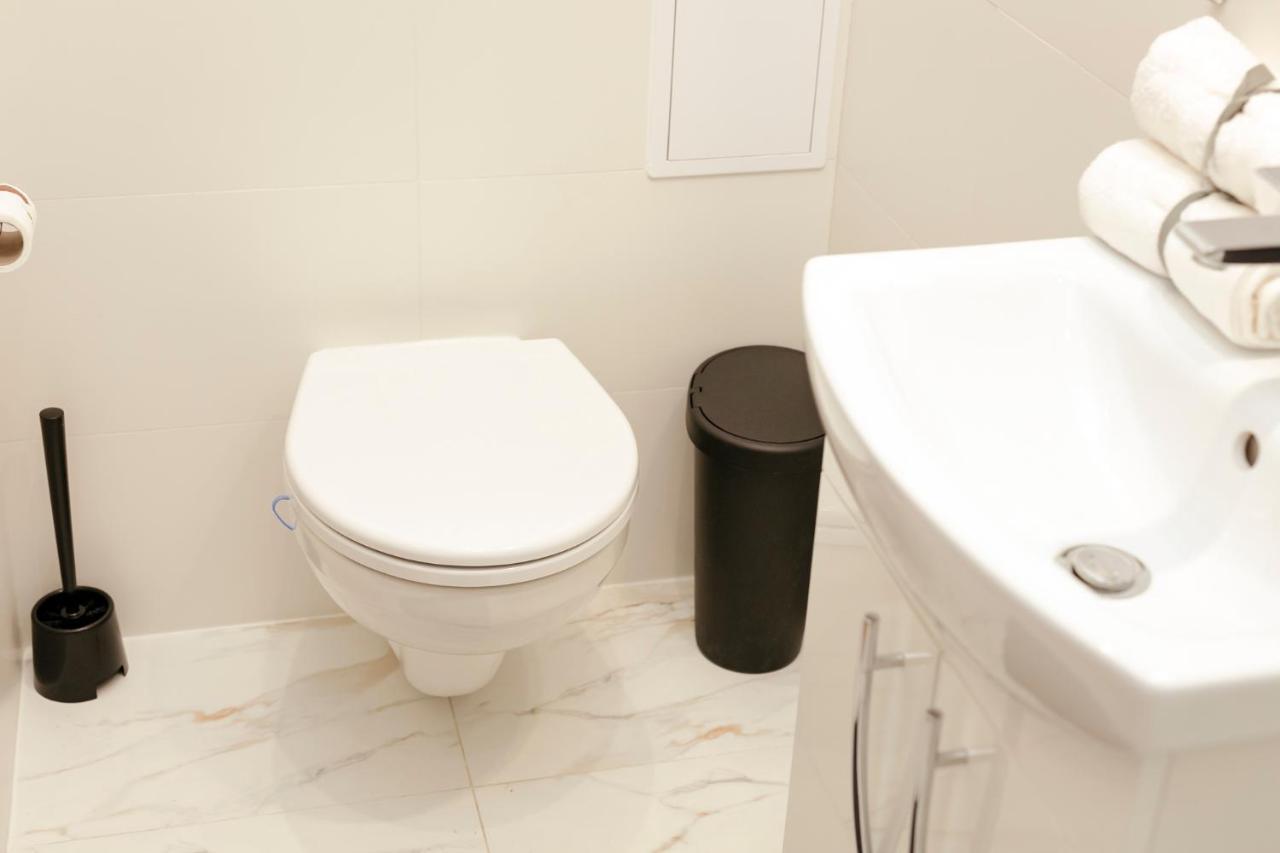 Jana Pawla II 36 - Bezplatny Podziemny Garaz - Free Parking - W Pelni Wyposazone Studio - Better Rental Варшава Екстериор снимка